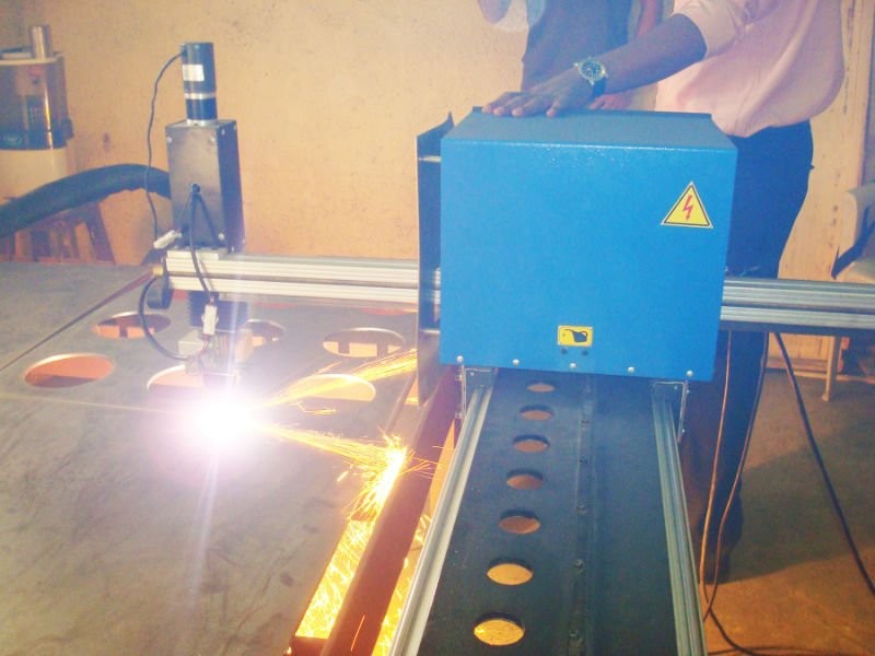 Automatic mini Metal Flame Cutter CNC Plasma Portable Cutting Machine 1500*3000mm