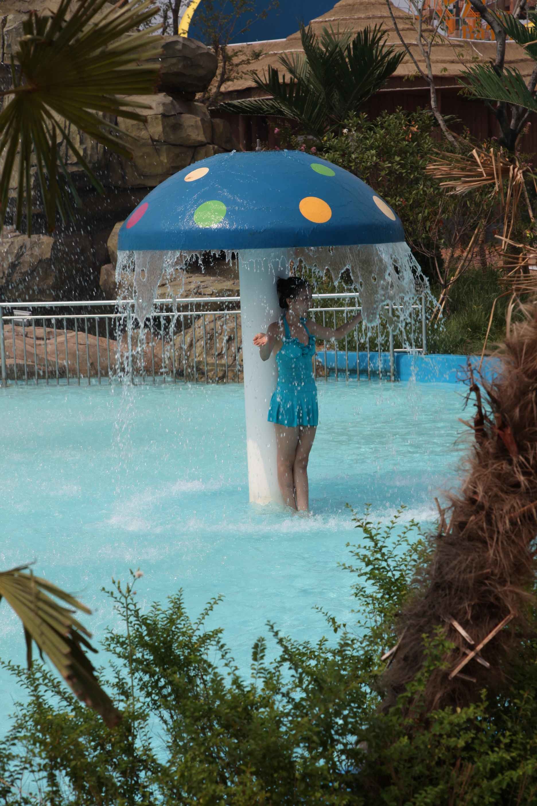 Colorful Carp Spray Park Equipment For Children / Kids in Water Park Fiberglass Equipment