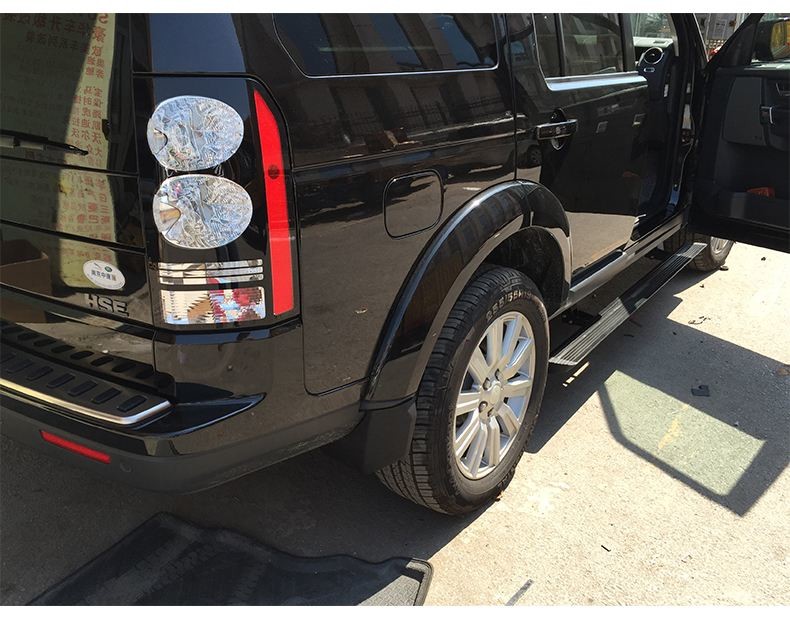 VW Amarok Auto-Deploy Running Board is APP-Controlled and LED-Equipped