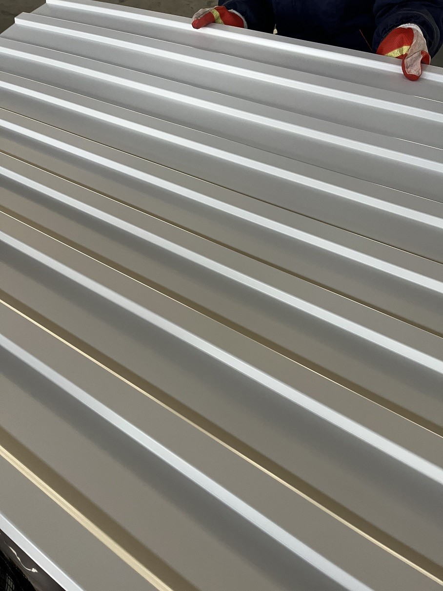 Standing Seam Steel Tiles Painted Steel / Aluminium Corrugated Steel Sheets Panels Commercial Buildings Roof Tiles