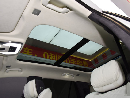 Hongqi E-HS9 Pure Electric SUV 660 Kilometers Range 4 Seats 4×4 Automatic Transmission