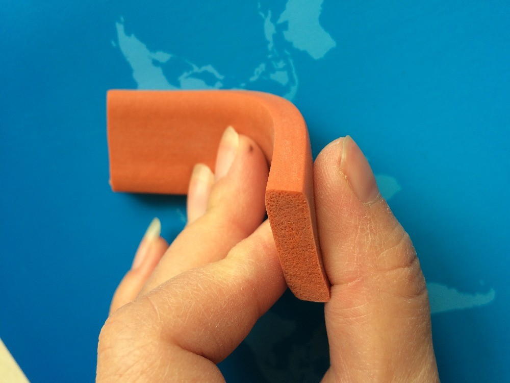 FDA Approved Silicone Foam Strip , High Temperature Silicone Sponge Tape