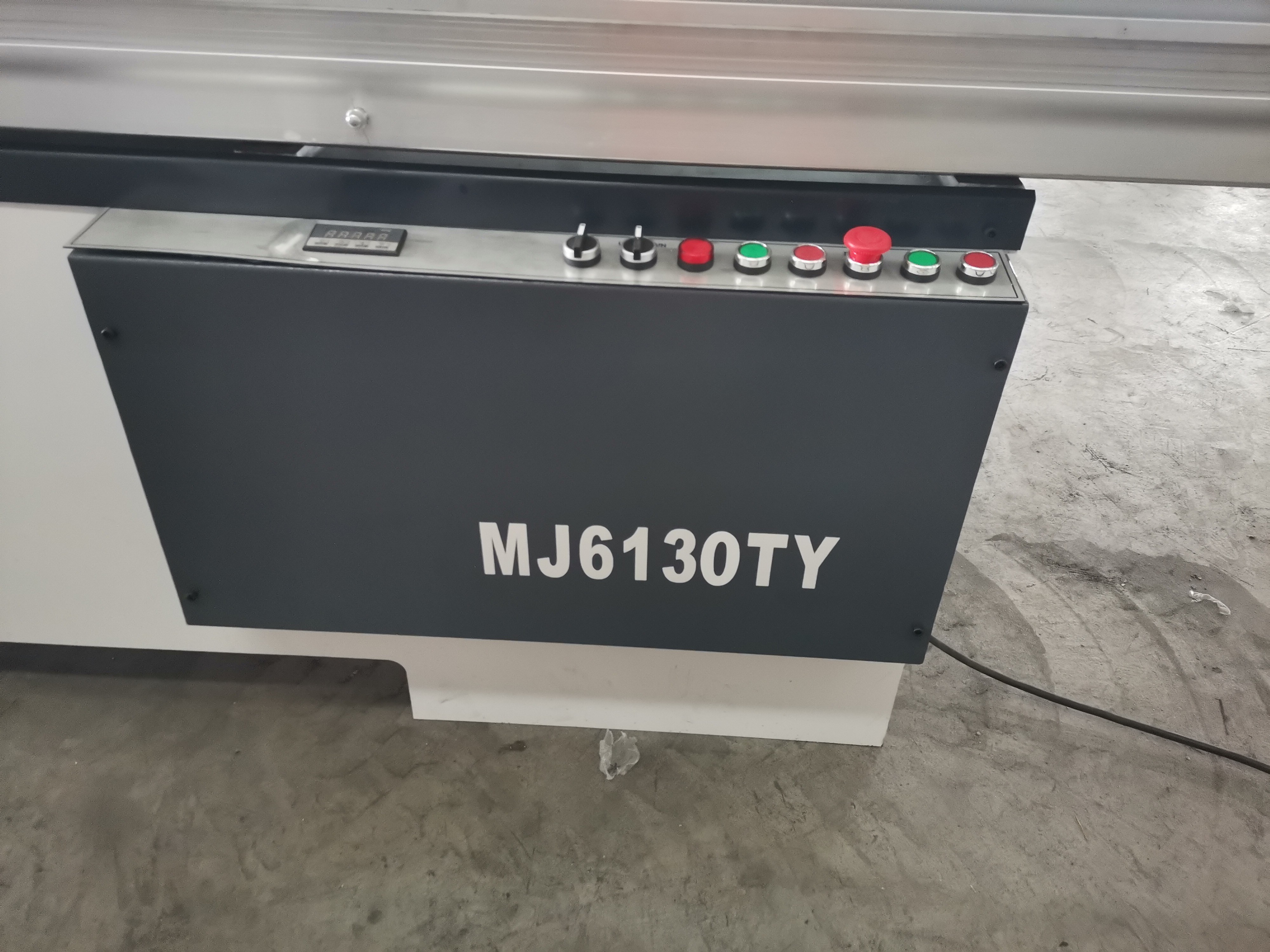 Wood furniture machinery wood cutting saw sliding penel saw with sliding table length 3600mm