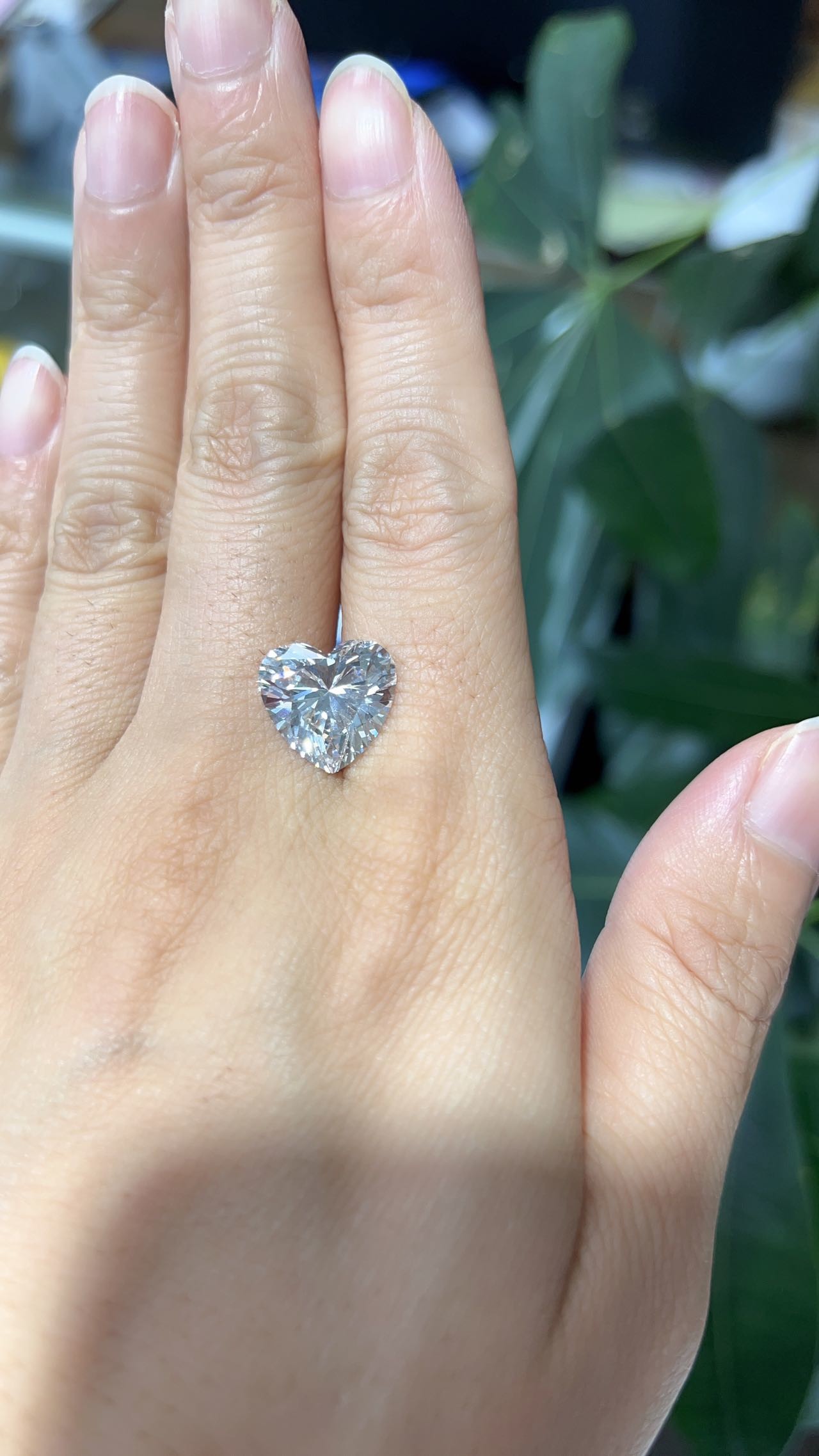 Certified Synthetic Diamonds Heart Shape 2CT Cvd Lab Made Diamonds Colorless Diamond