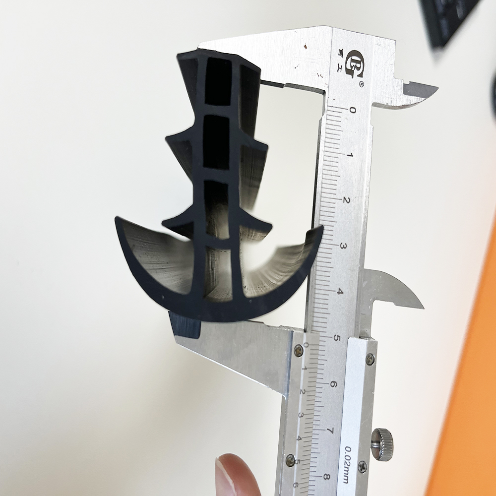 Processing Service T-shaped Rubber Seal Strip for EDPM Seam Gasket in Solar Panel Gaps