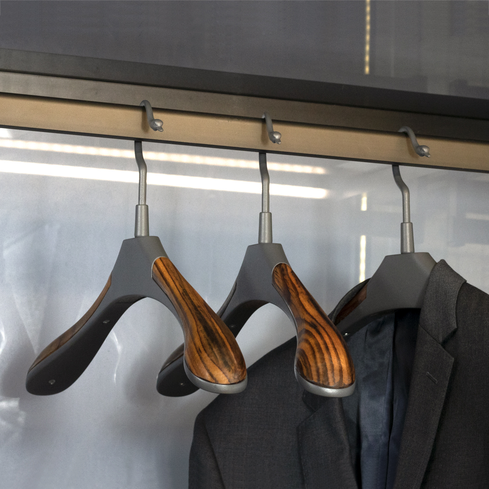 Luxury Bedroom Black Wooden Hotel Coat Hangers 270*450mm Eco Friendly