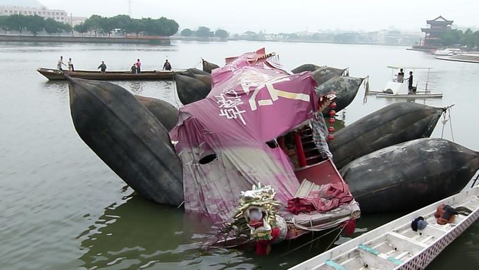 0.05MPa Mechanical Lifting Ship Launching Marine Rubber Airbag