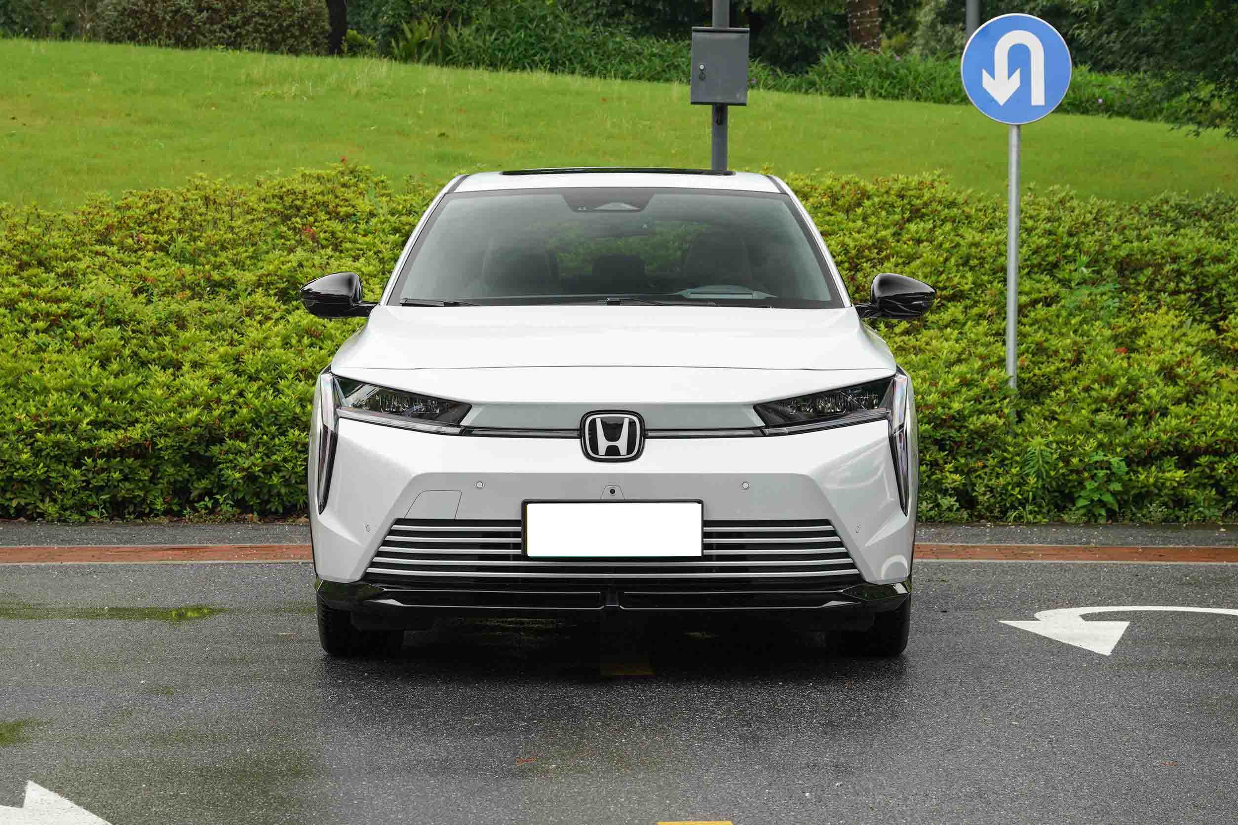 2024 Dongfeng Hondas eNS2 Pure Electric SUV 5-seat Sports Car with 2735mm Wheelbase and Ternary Lithium Ion Battery