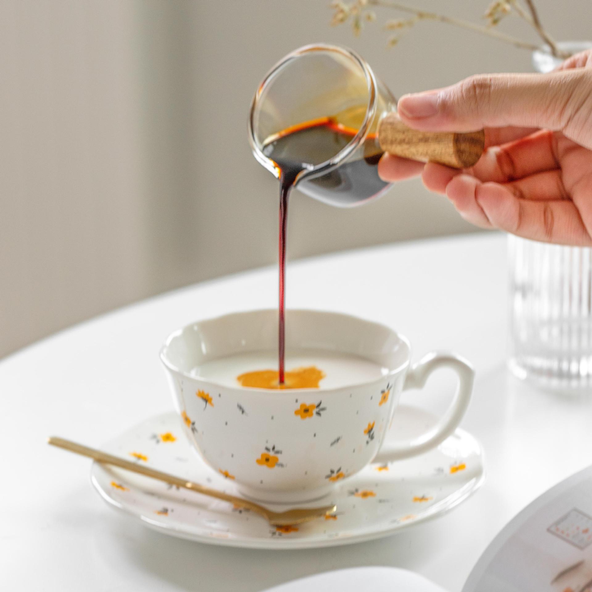 165ml European-style Flower Coffee Mug With Spoon And Plate