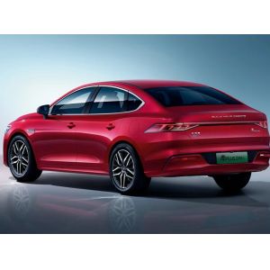 Reversing Camera Byd Qin Plus Dm-I Red EV Car Made in with 55/120km Range and