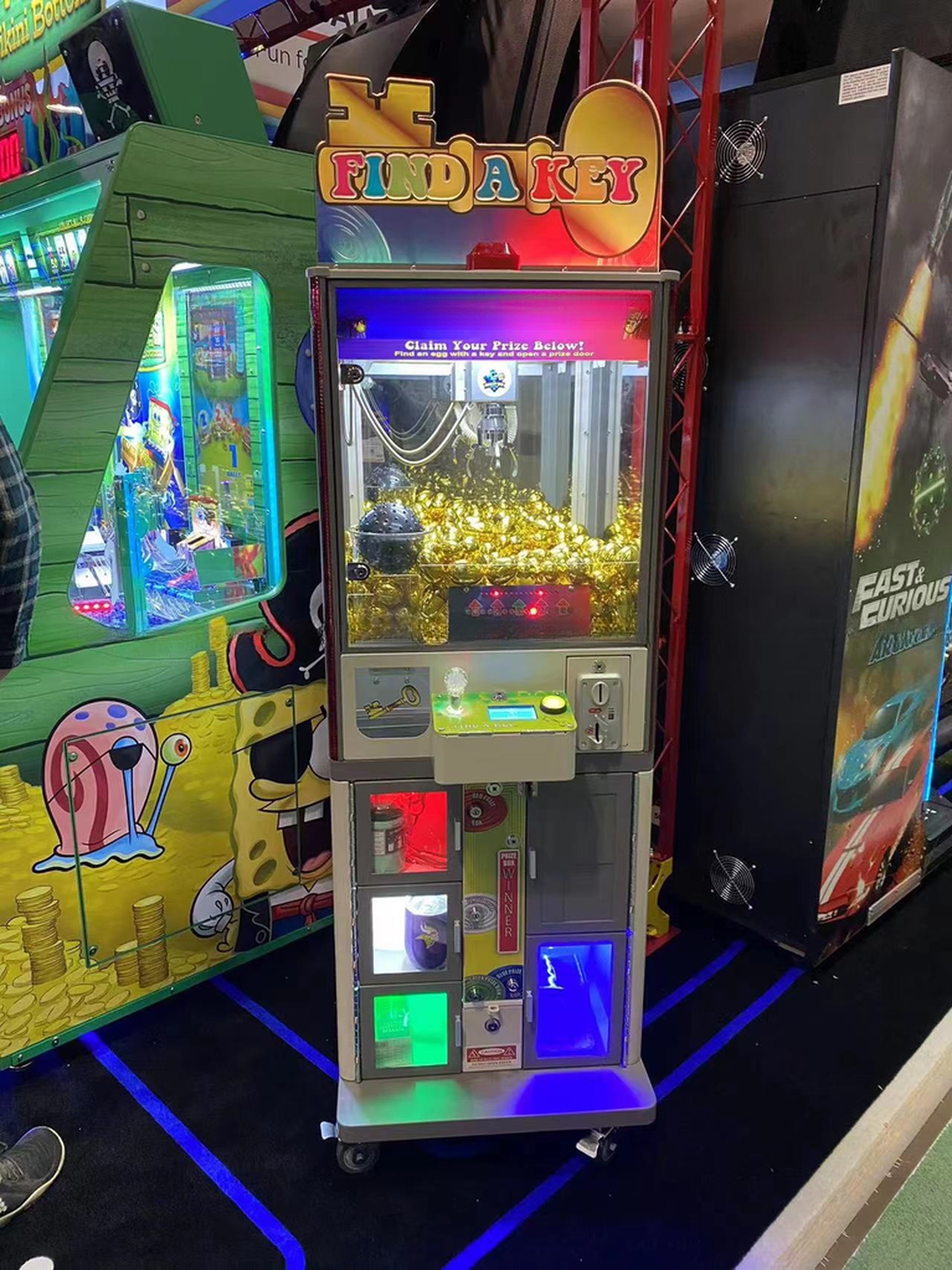Dreamland Coin operated find the key claw crane prize vending machine for shopping mall
