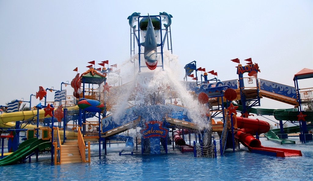 Commercial Medium Water House Aqua Playground Platform With Water Slide for Water Park