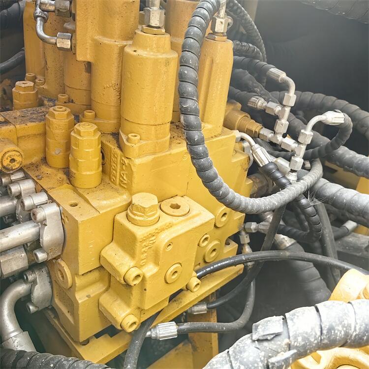Professional Hydraulic Crawler Excavator Sany 215C SY215C with 21000 KG Machine Weight