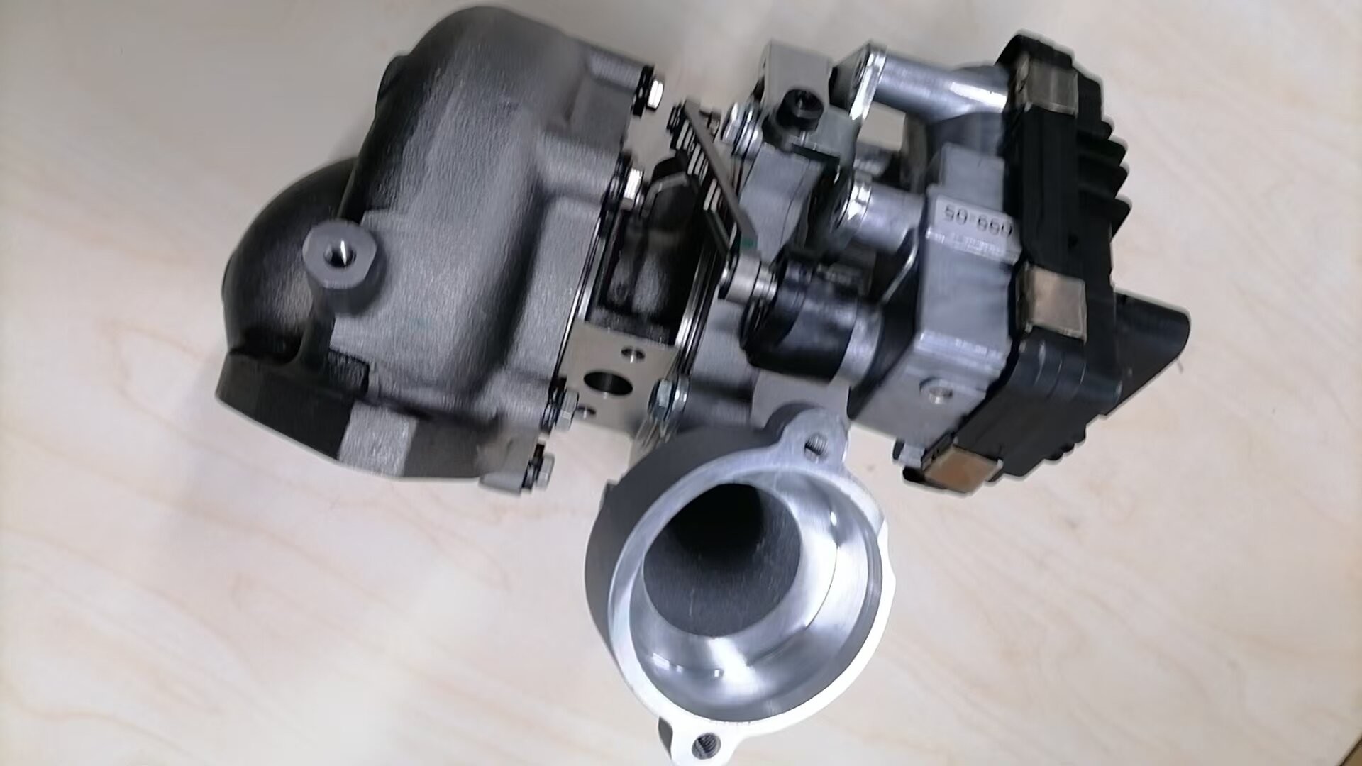54409880026 8508091 11658510943 Electric Turbocharger For BMW