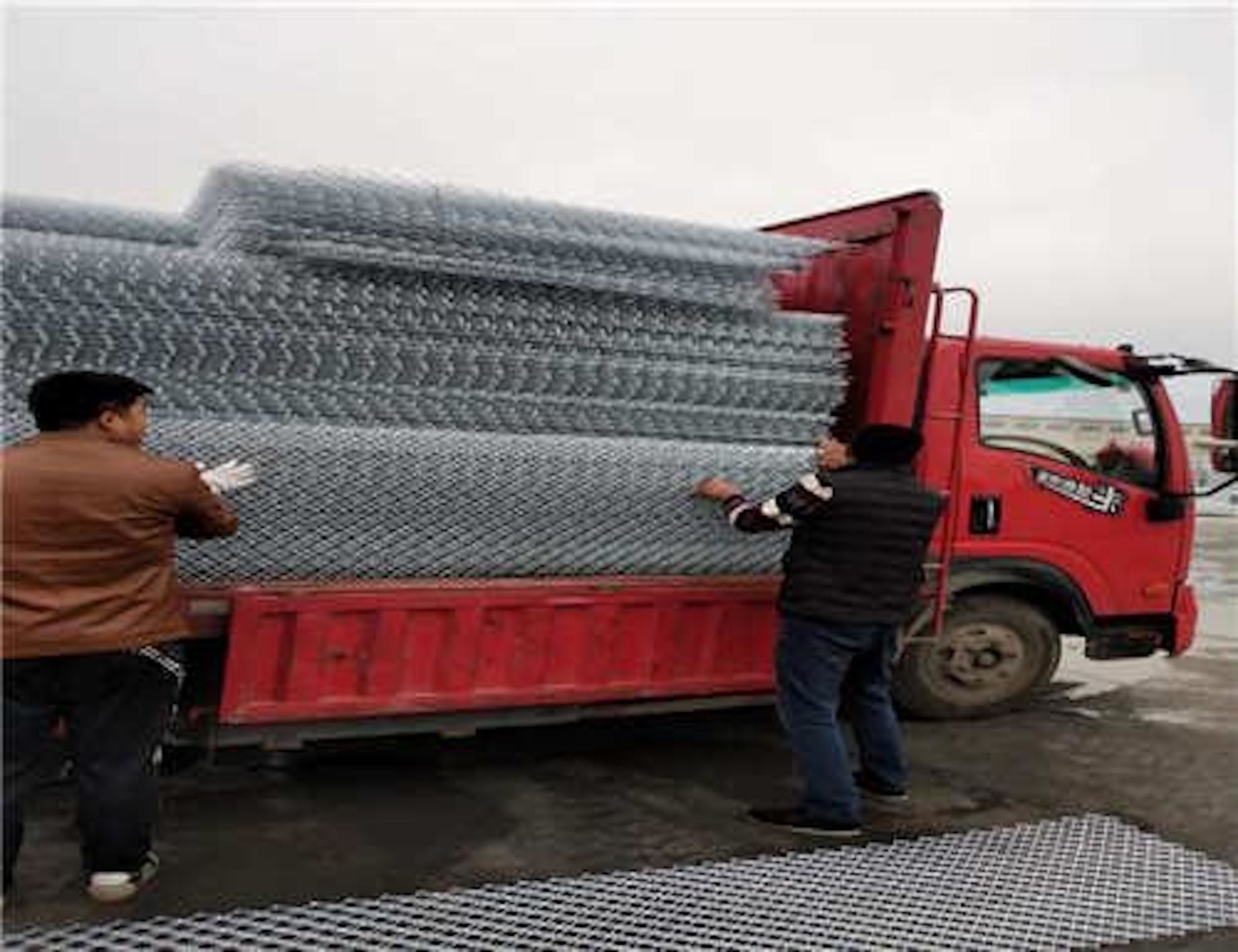 SUS304 2.5mm Stretch Steel Expanded Mesh Sheets 100mm Mechanical Equipment Protection