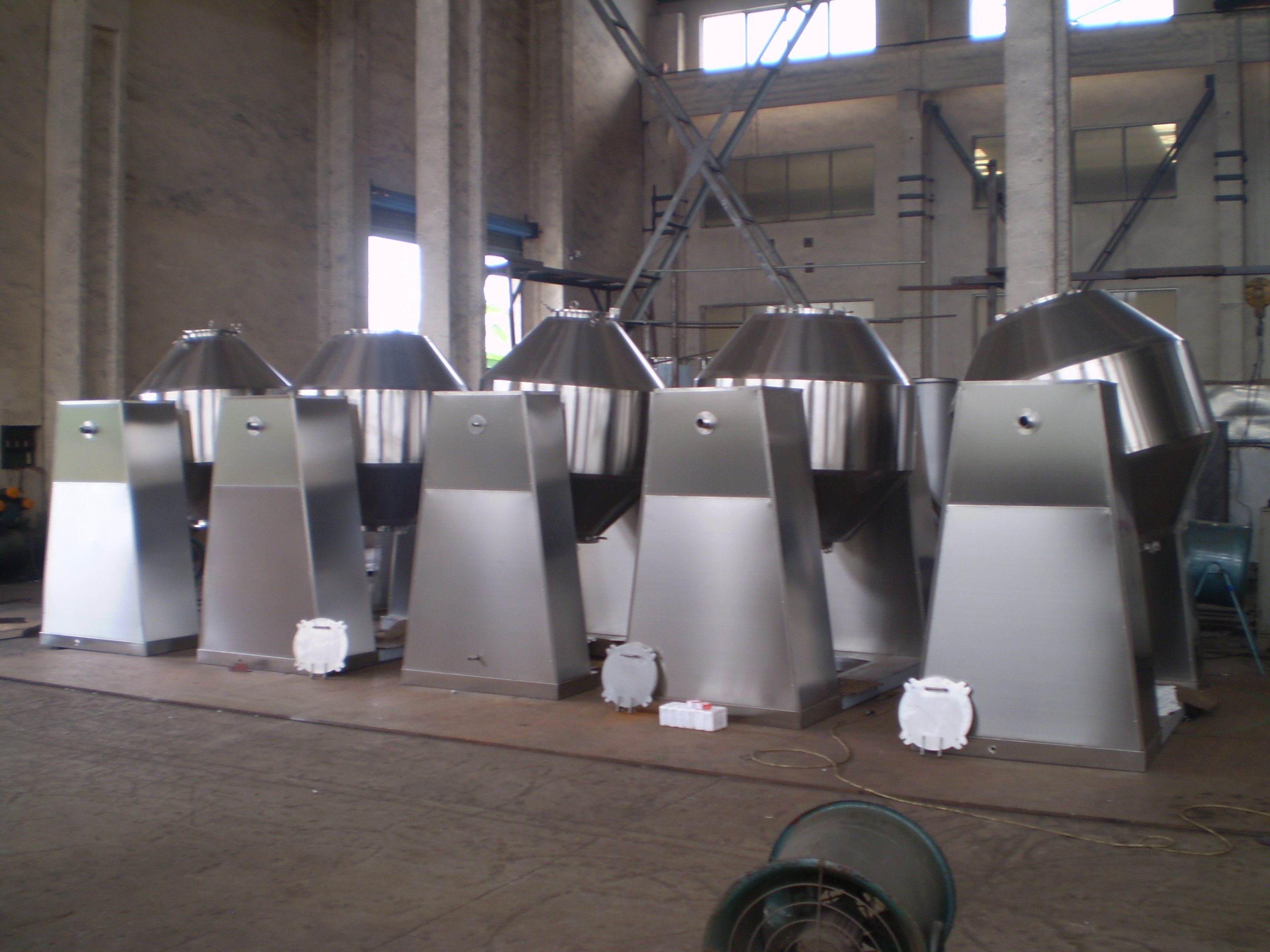 Cobaltous Hydroxide Microwave Vacuum Drying Machine Double Conical Rotating
