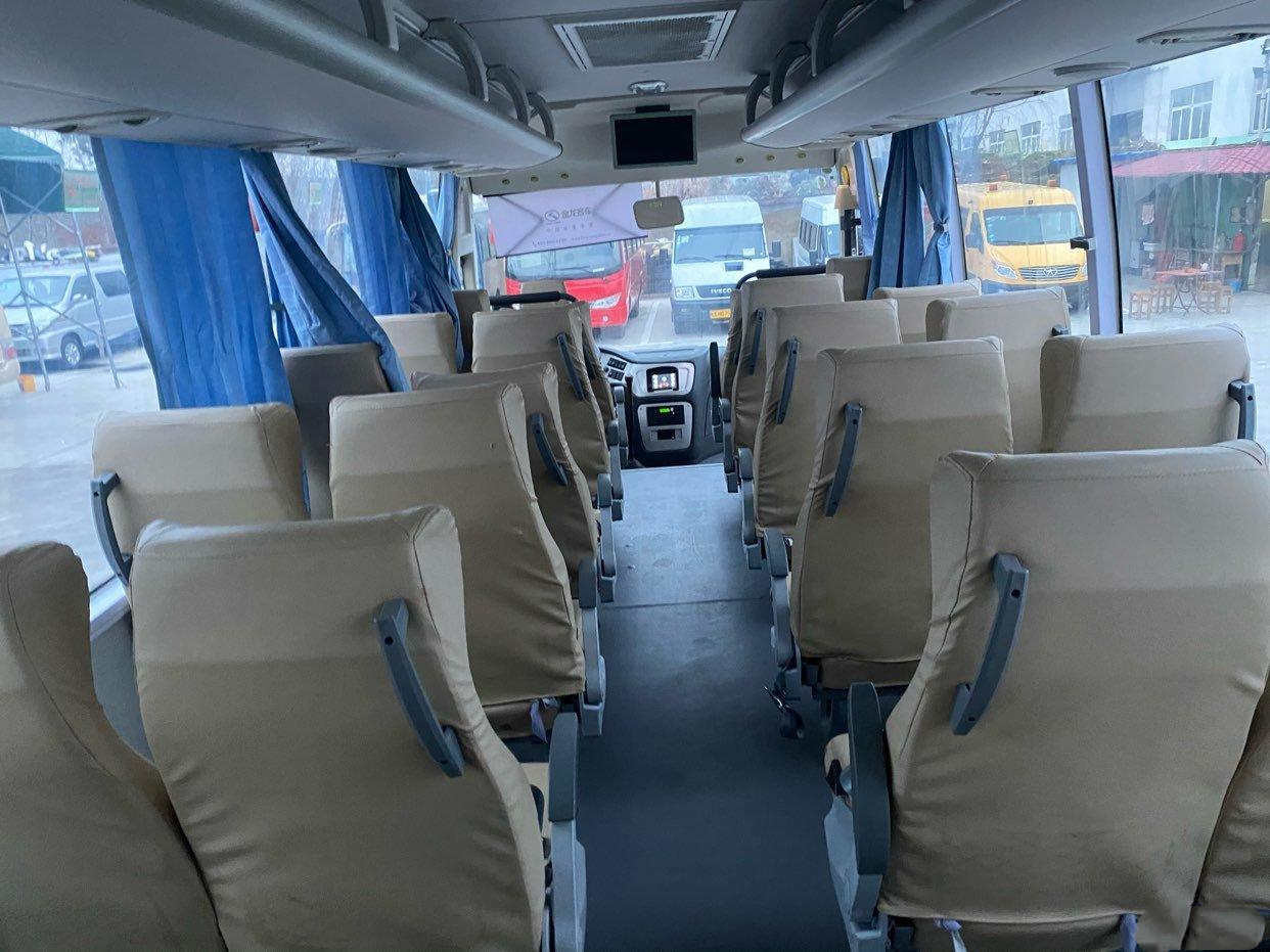 Long Distance Bus XMQ6829 Used Kinglong Coach Bus 34 Seats Used Buses For Sale In UAE