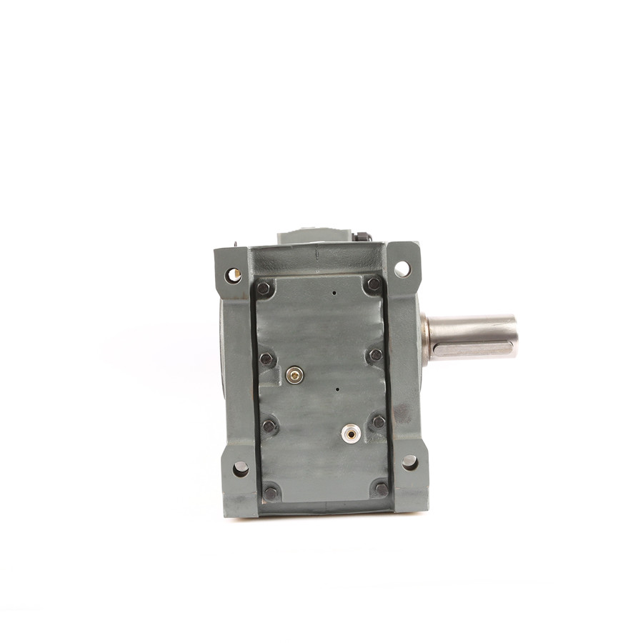 Reduction Ratio 1:5 50Hz Helical Bevel Gear Motor High Torque 8000Nm