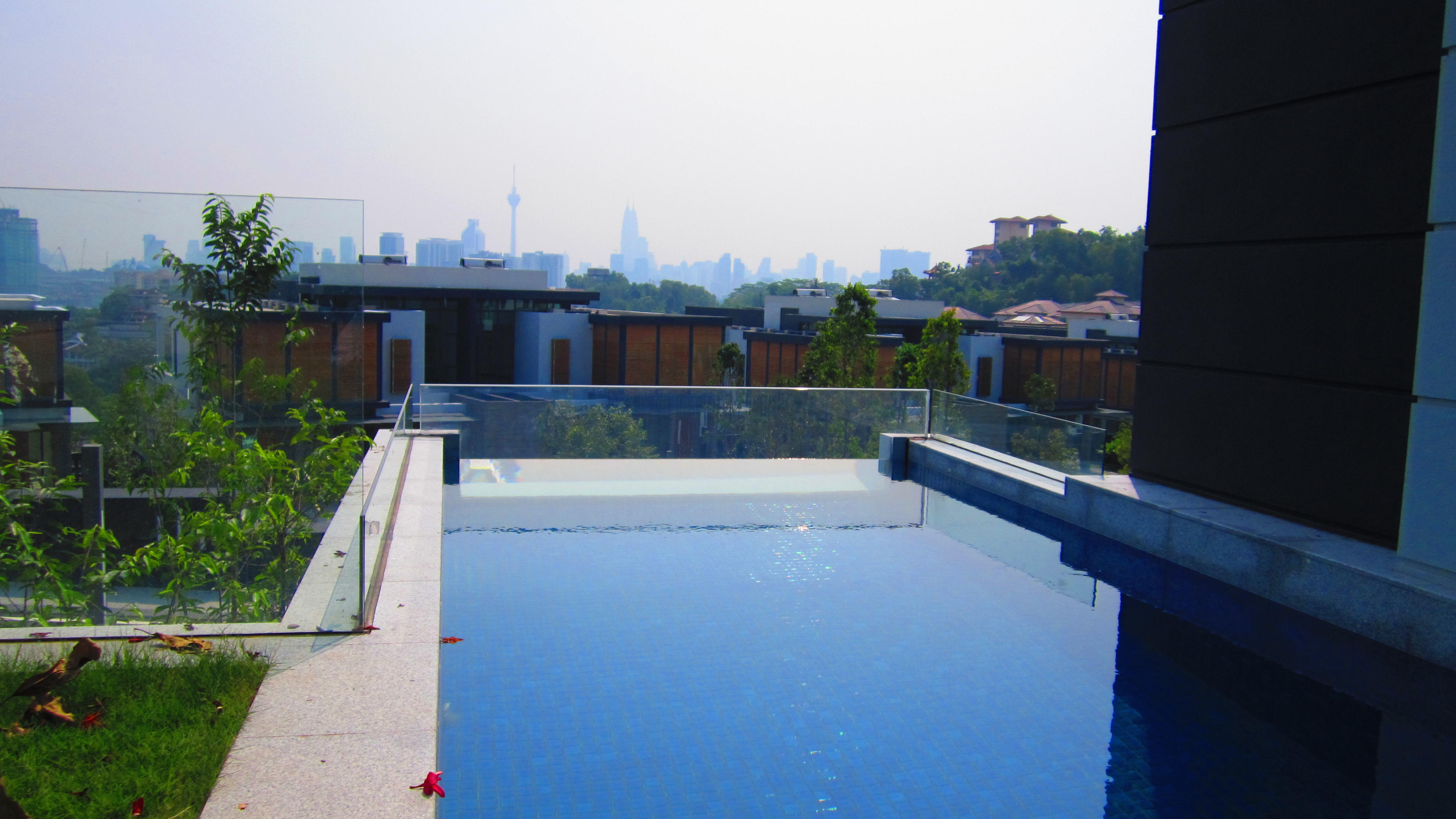 Dry Constant Temperature Polymerization Acrylic Swimming Pool for Private Villa House