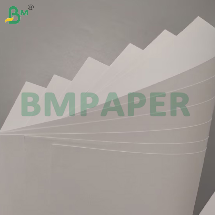 787 * 1092mm Uncoated Woodfree Paper Virgin Wood Paper Jumo Sheet