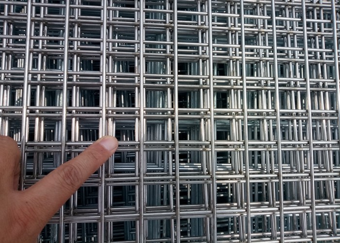 Stainless Steel Welded Wire Mesh Panel 1 X 1 12 Gauge Silver Color