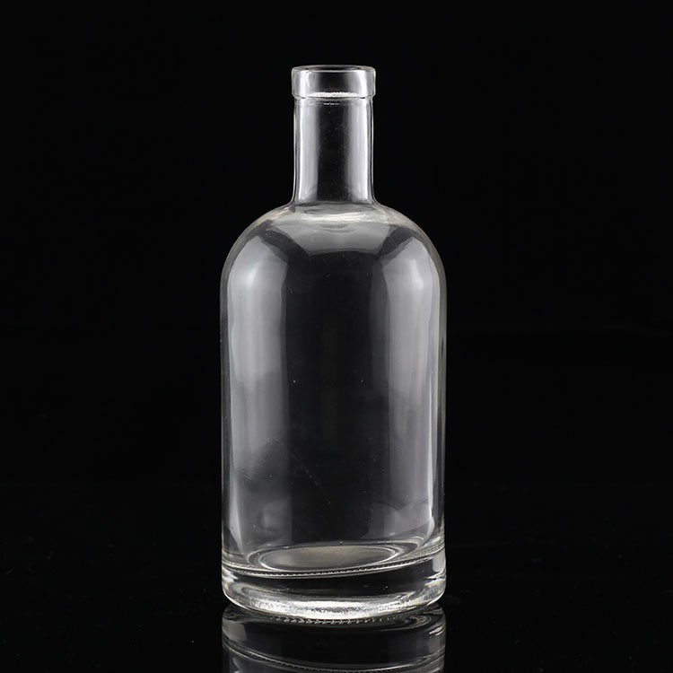 Industrial Vodka Clear Glass Bottle with Short Neck and Fat Body 500ml 750ml