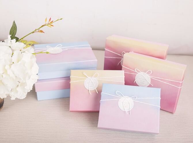 Free sample Luxury velvet drawer packaging perfume custom paper box with logo stamping golden,headband packaging box for