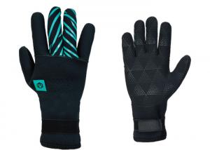 China Anti Slip 2mm Neoprene Sports Gloves For Men Women on sale