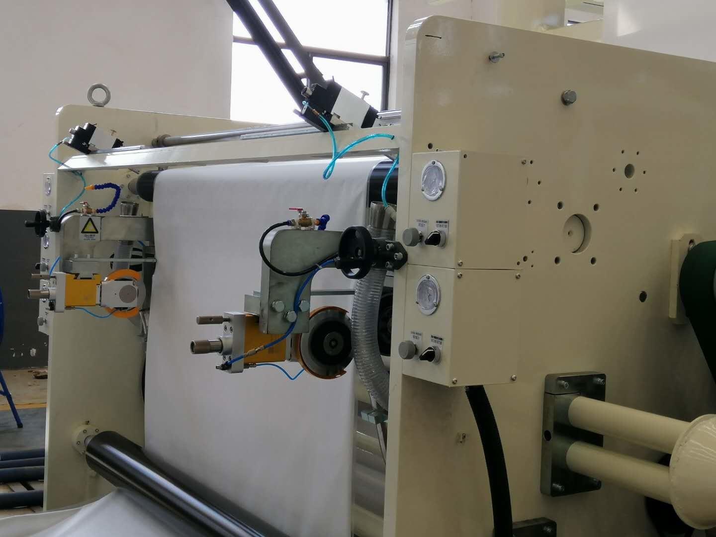 Computer Control 300kg/H 150m/Min Extruder Lamination Machine
