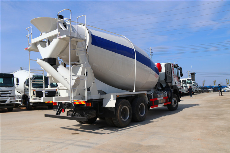 SINOTRUK HOWO Mobile Mixer Cement Truck LHD 10CBM 290HP Engine 6X4 Concrete mixer vehicle