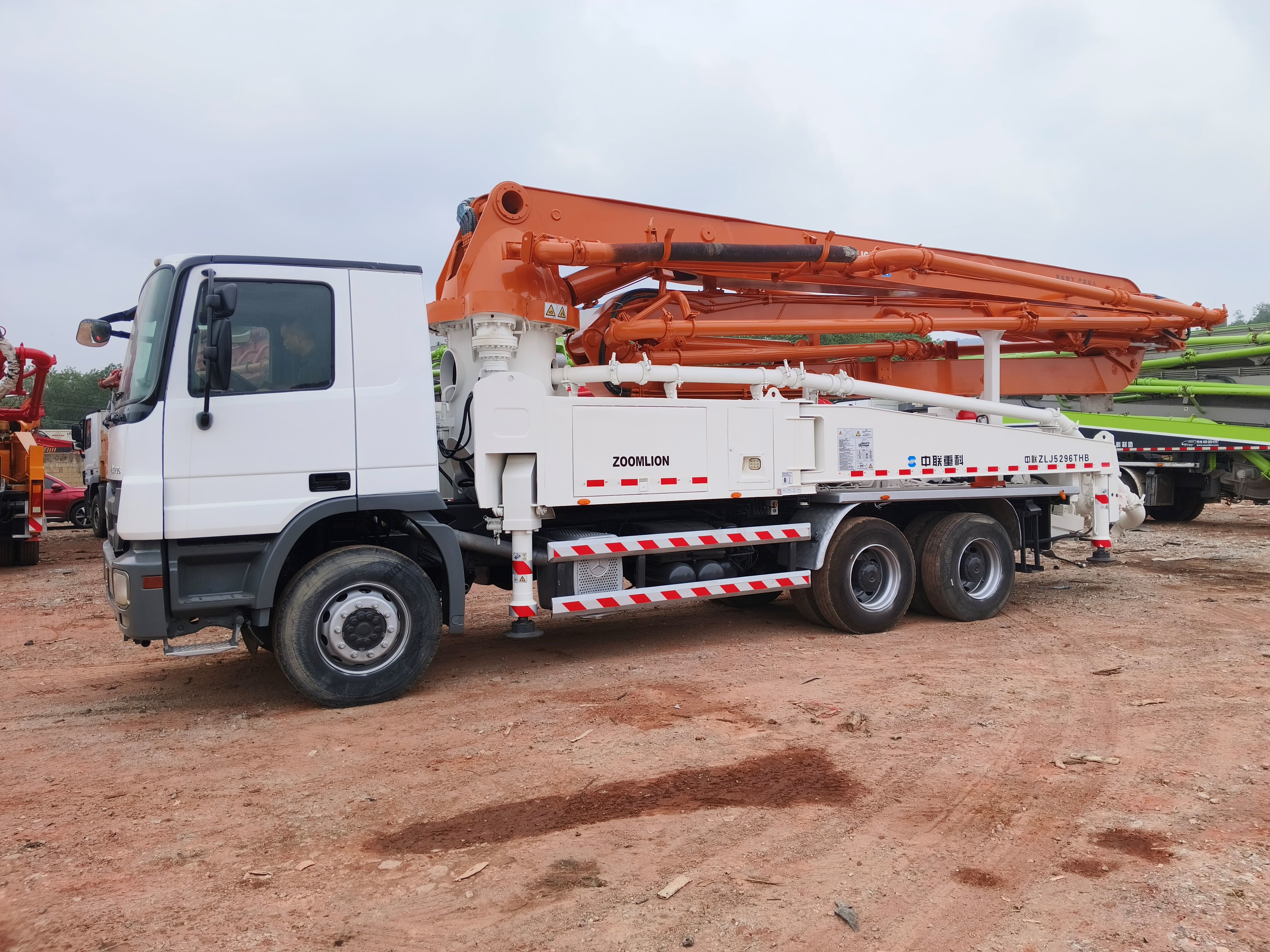 ZOOMLION 2013 Year Concrete Pump Truck 38 M For Sale Used But Stable Condition