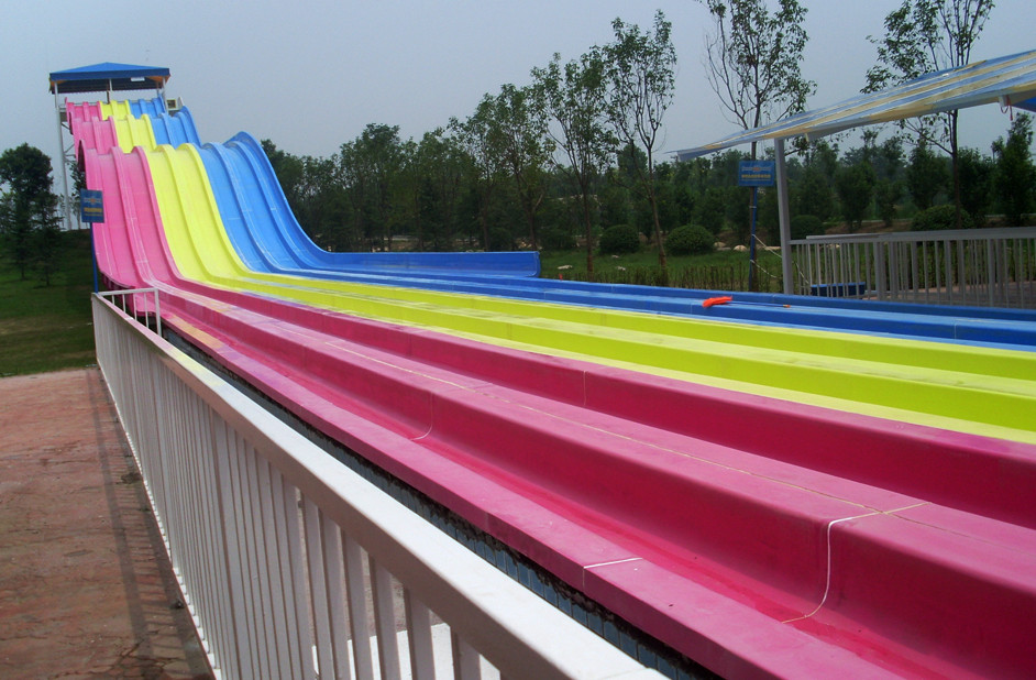 General Water Park Item Custom Water Slides , High Speed Adult Plastic Water Slide for Aqua Park