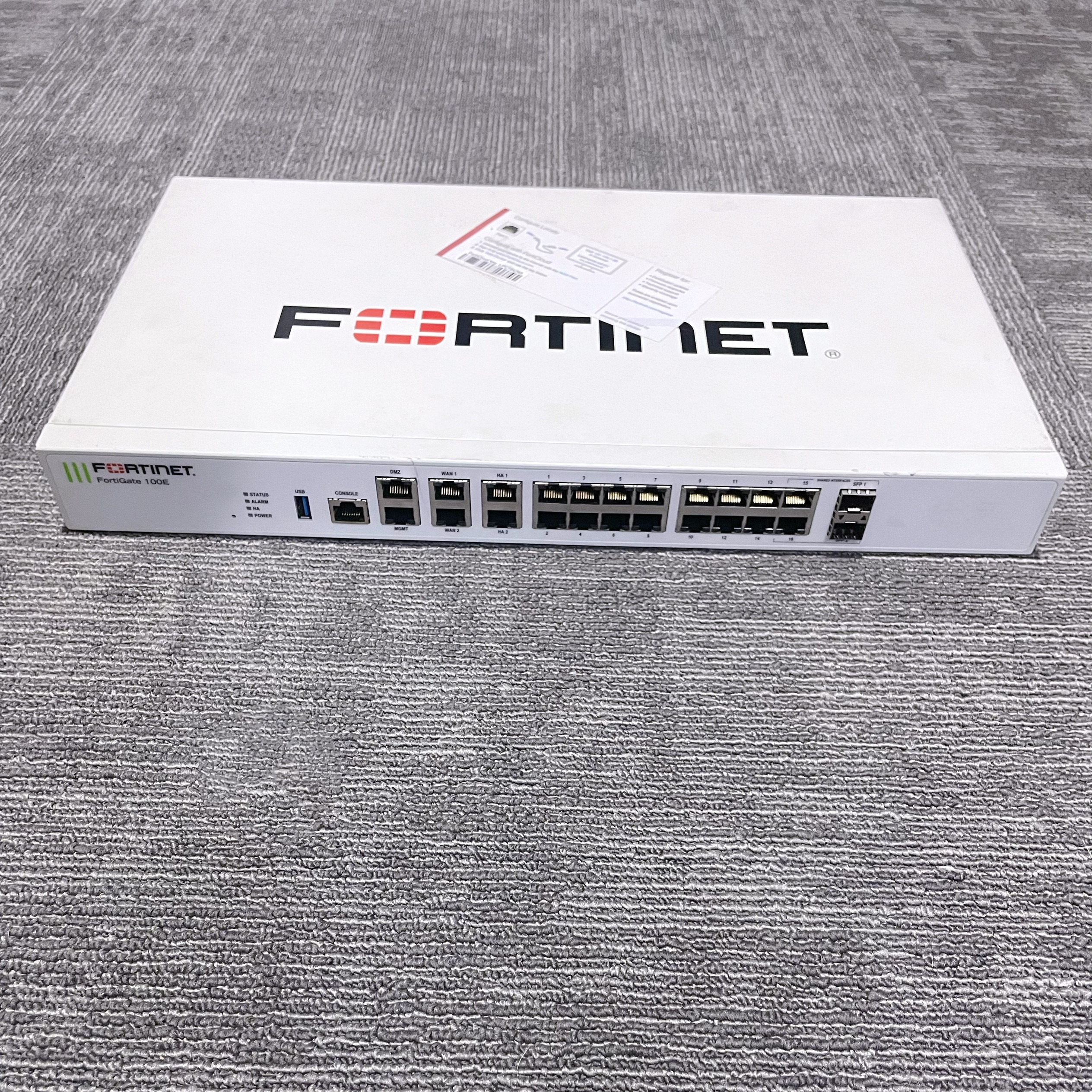 7.4Gbps Throughput FORTIGATE-100E Threat Protection FC-10-FG1HE-950-02-12