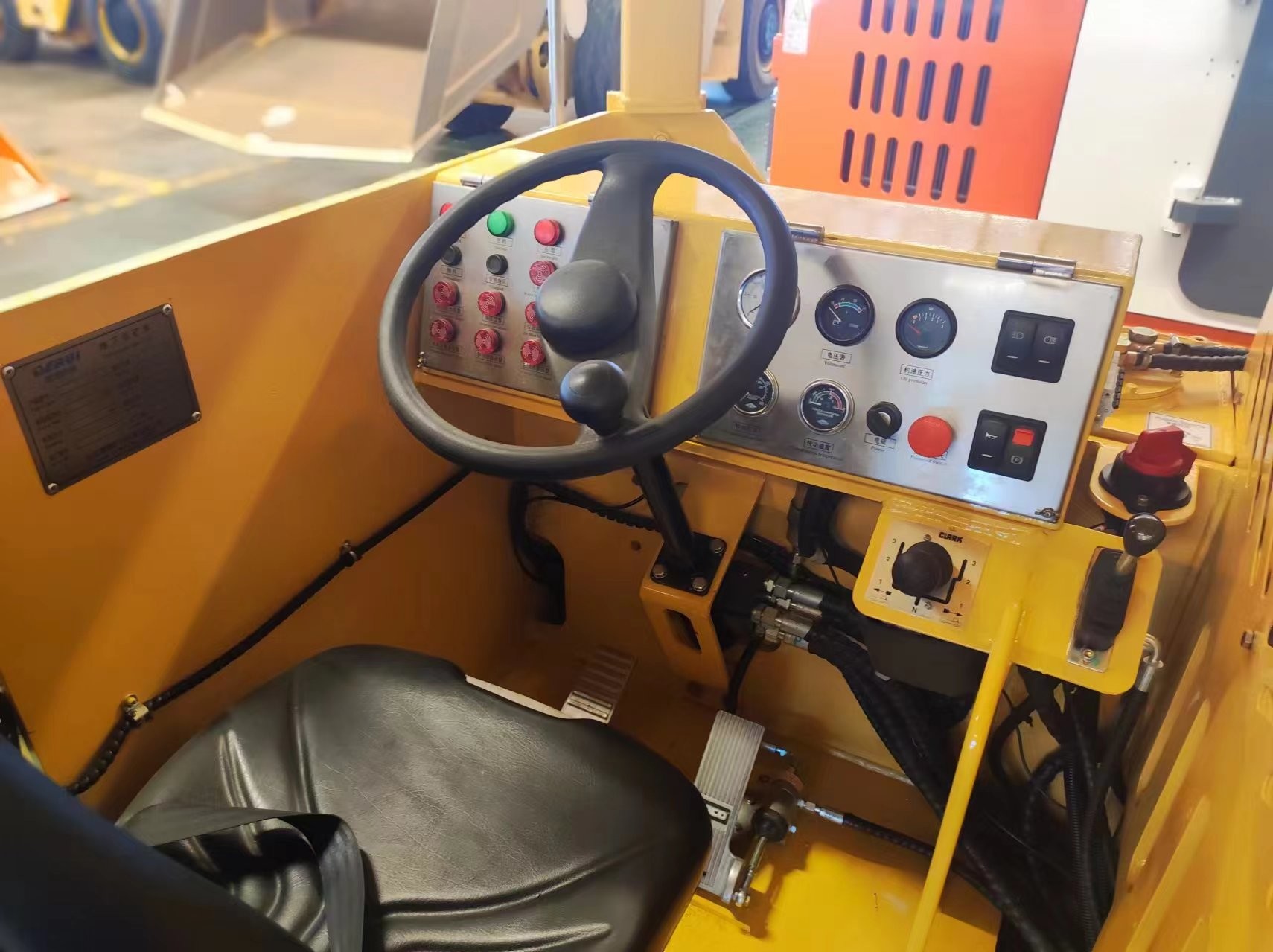 Mini Underground Mining Truck 6 Tons Gold Lead Zine DEUTZ Original Engine OEM Support