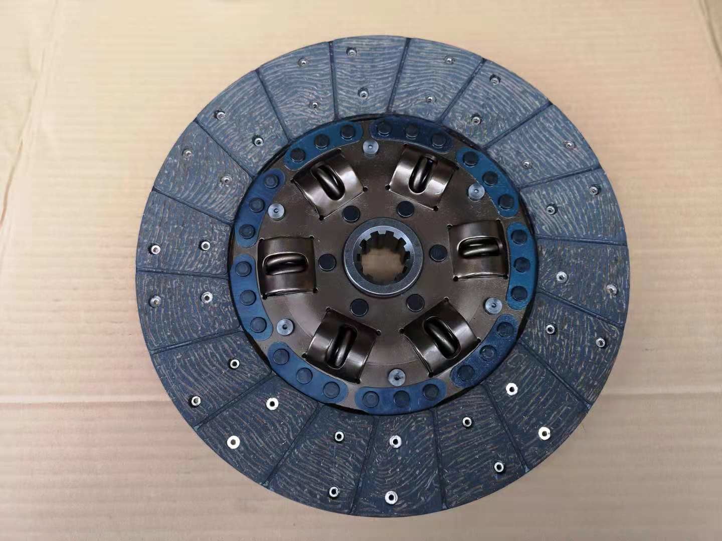 ISUZU Clutch Disc 350*10 1312406710 For FTR 6BG1 6HE1 Purple Splined Hub 5.25 KG