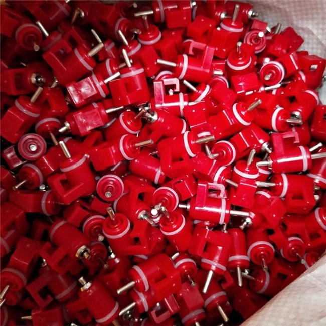 1000pcs Chicken Water Nipple SCL Poultry Nipple Watering System