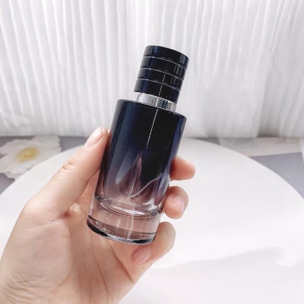 Luxury Gradient Color Vodka Perfume Glass Bottle with Pump Spray 10ml 50ml 60ml