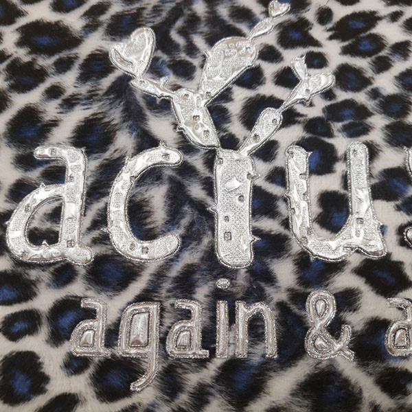 Exquisite Custom Made Embroidered Patches Washable For Garment Clothing