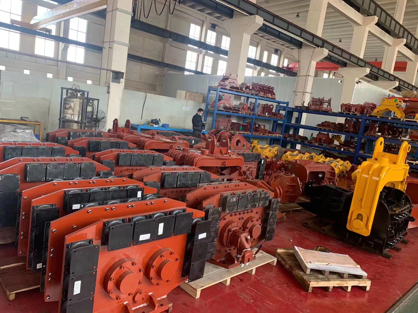 YAKAI Sheet Pile Hammer NM400 Excavator Sheet Pile Driver For Steel Plate