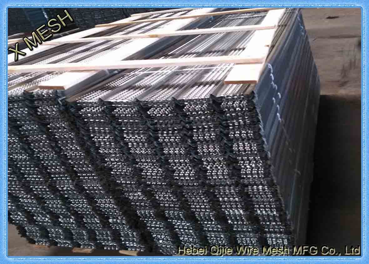 Solid Welded Wire Fence Roll , Reinforcing Welded Wire Fabric For Concrete 2.4 X 6 M