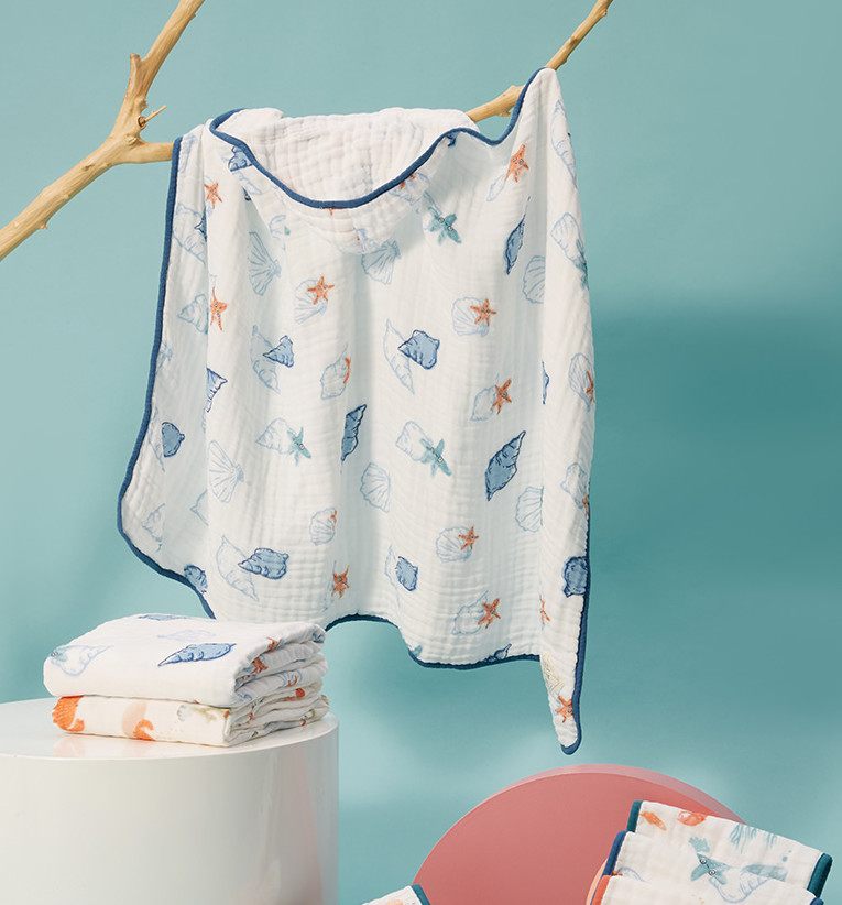 Beautiful Green Floral Gauze Fabric 190gsm Cotton Bamboo Swaddle Blanket