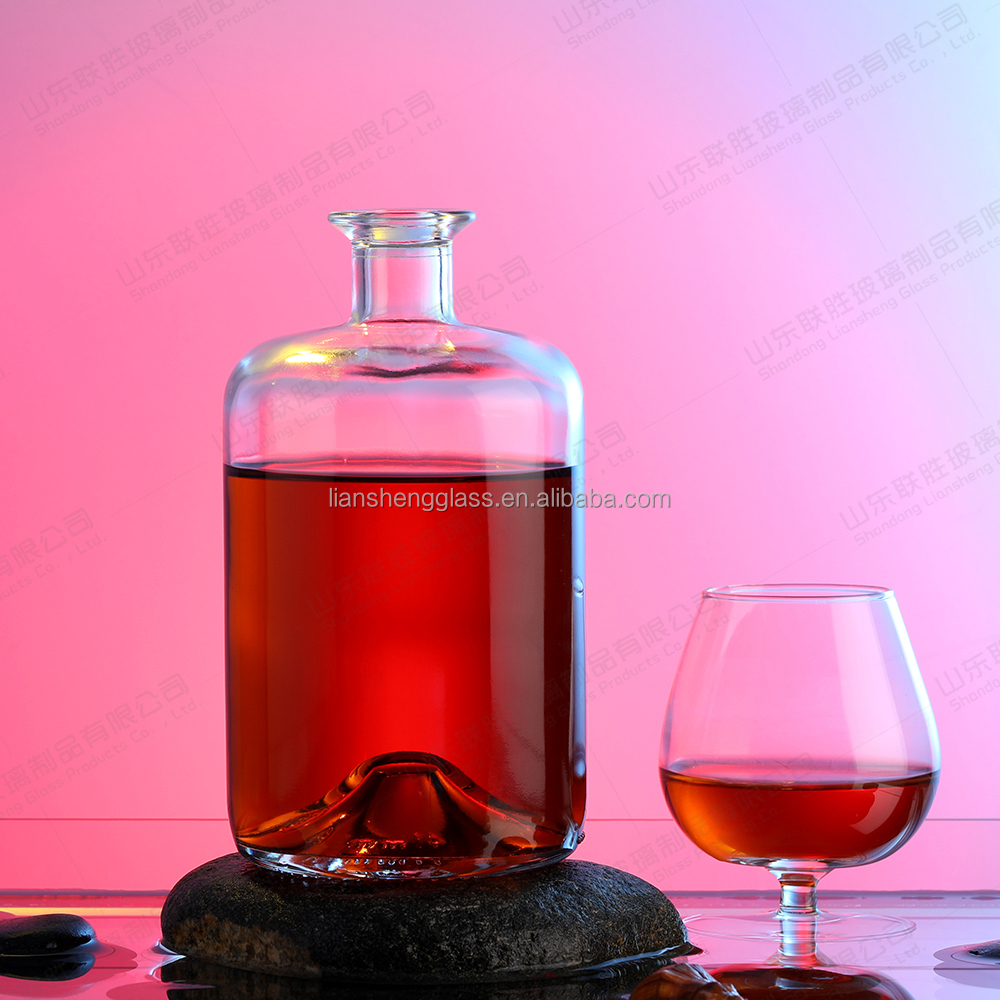 Square Brandy Glass Wine Bottle with Clear Glass and Rubber Stopper Sealing Type