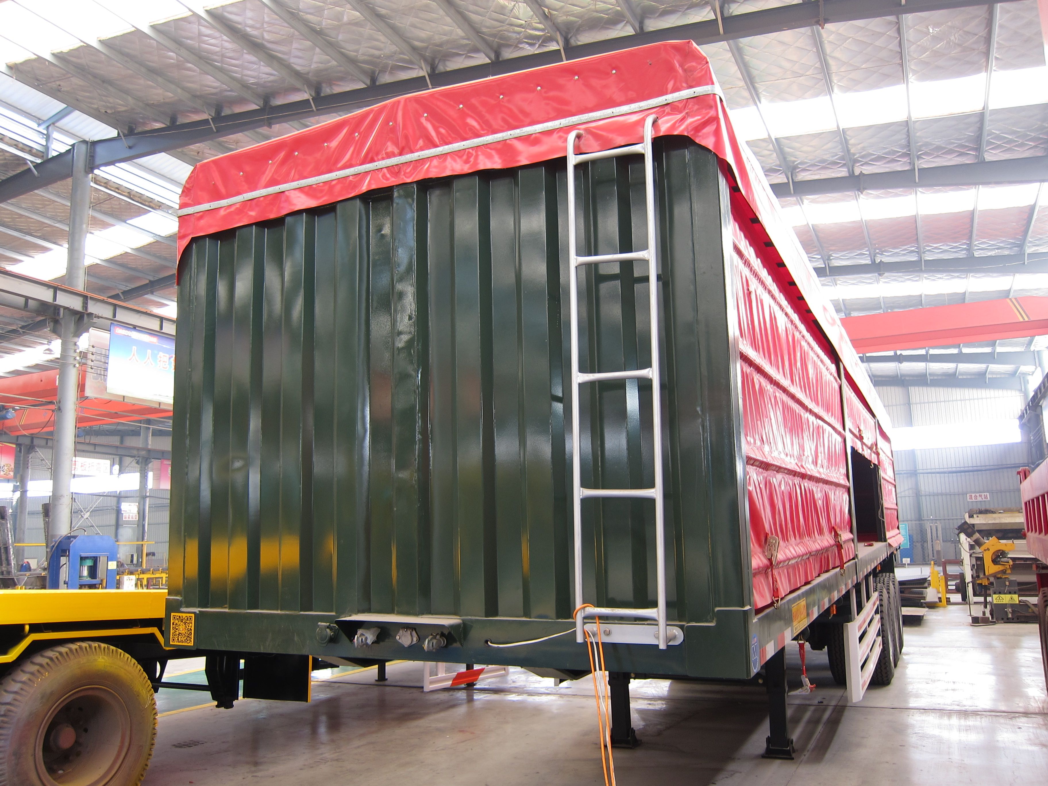 NDRC Announced Enterprise 40 Tons Curtain Semi Trailer with Dual Line Braking System
