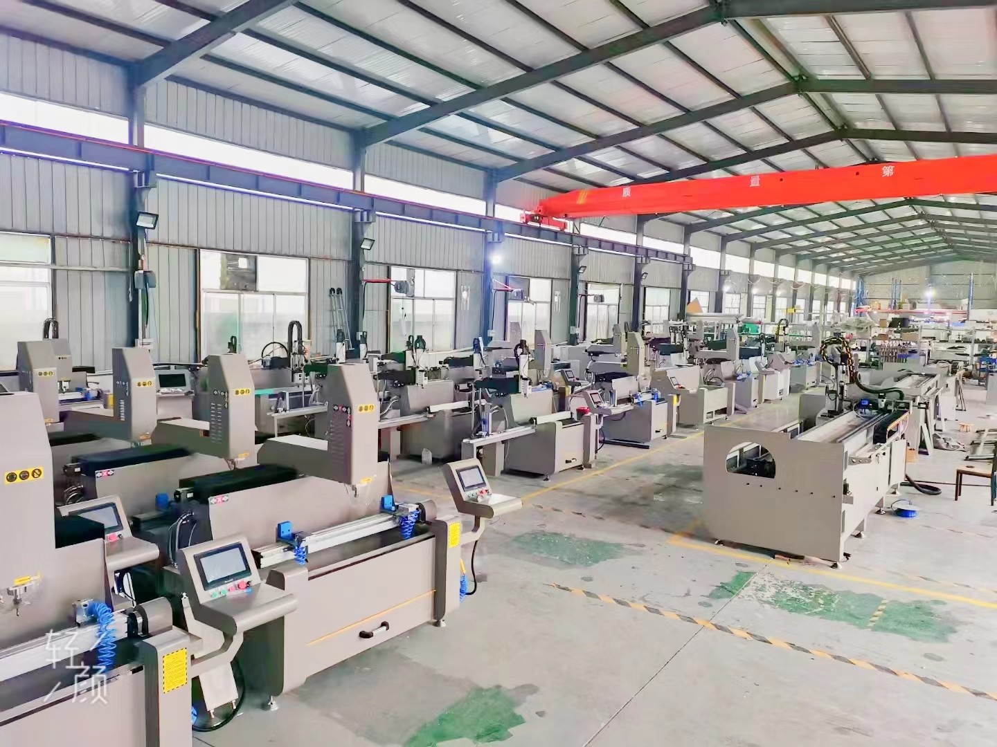 3+1 Axes Aluminium CNC Machining Center