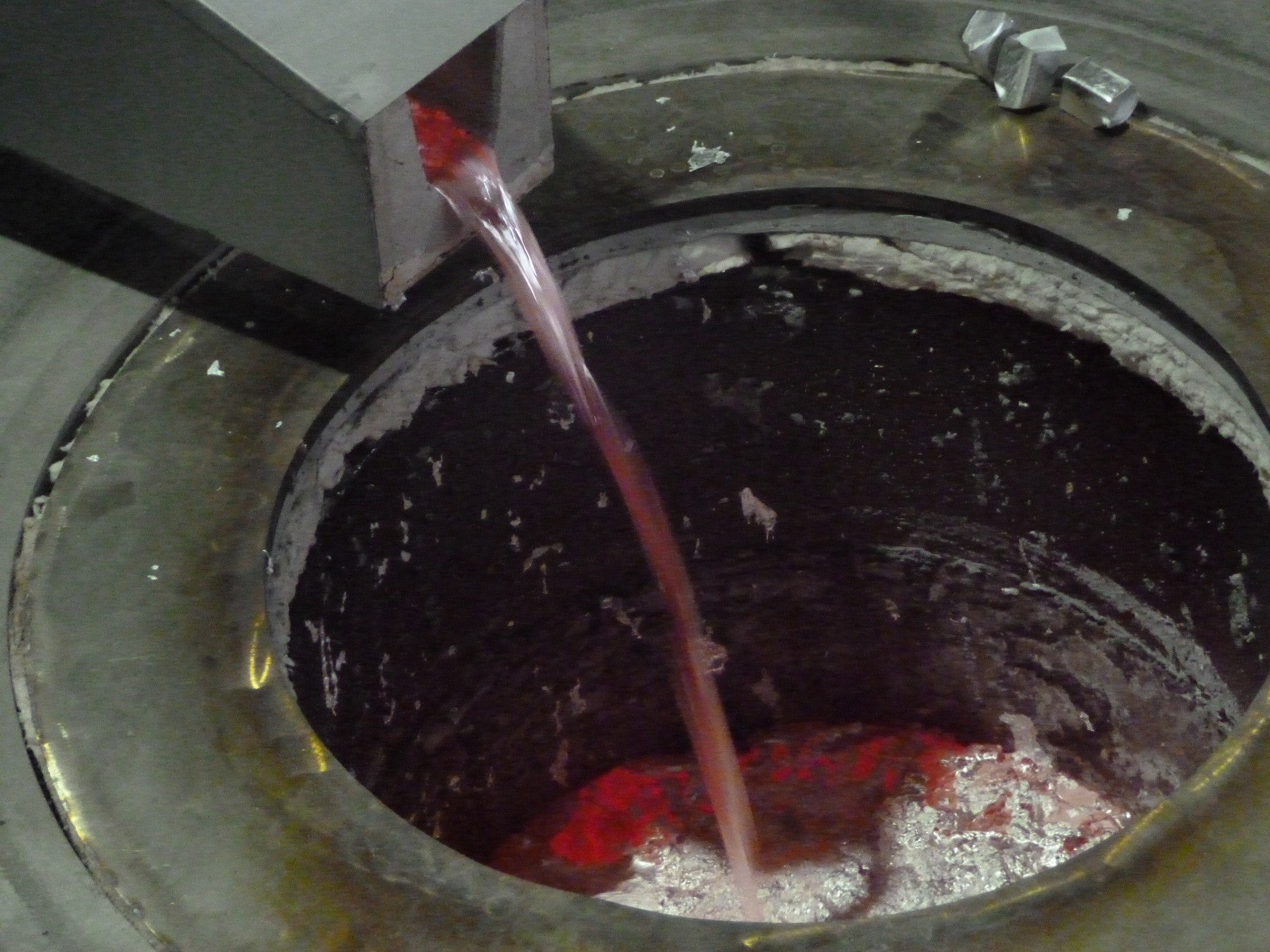 Regenerative Aluminum Crucible Furnace High Temperature Control Accuracy ±5°C