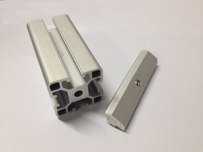 Premium T Slot Aluminum Extrusion , T Slot Profile 1.5mm Thickness M6 Screw Holes