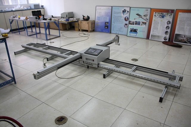 Automatic mini Metal Flame Cutter CNC Plasma Portable Cutting Machine 1500*3000mm