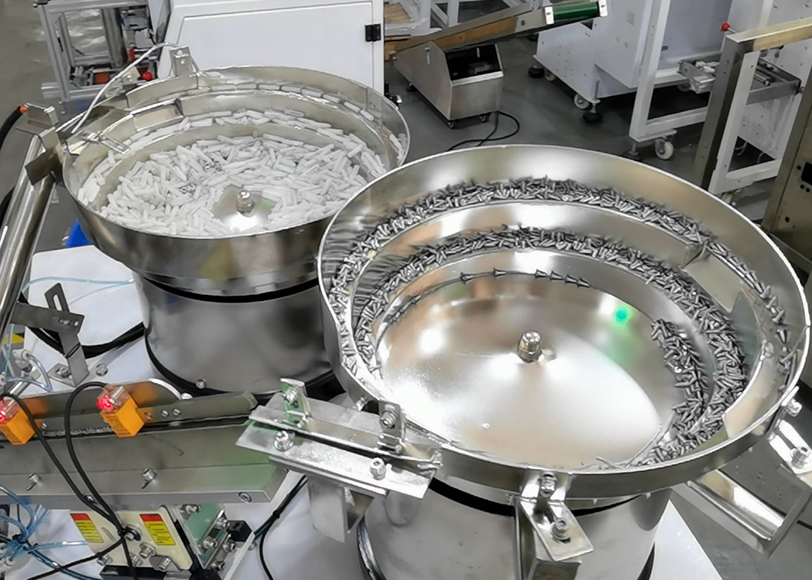 Rubber Pellets Vertical Flow Pack Machine Automatic Counting Packaging Machine