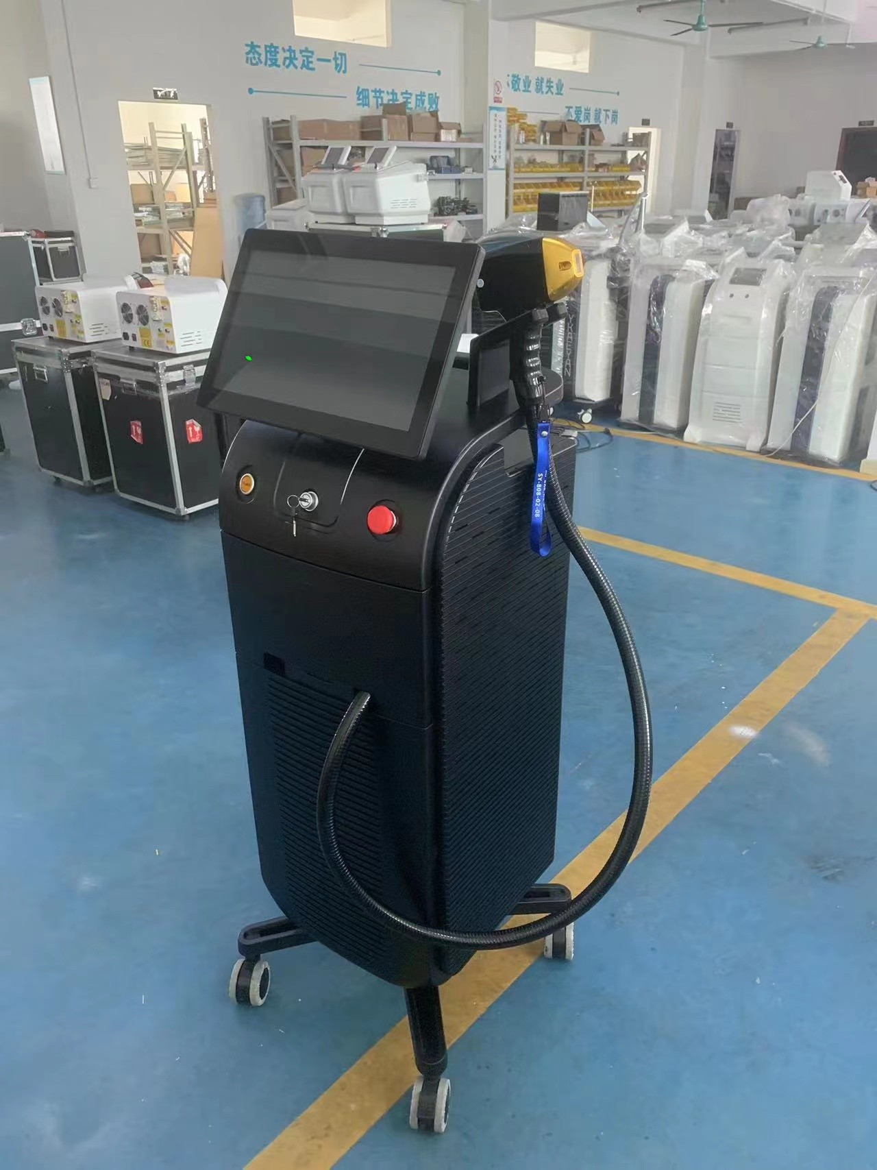 808nm Diode Hair Removal machine Soprano Ice Platinum Big Screen 1800W Yag Laser Depilation