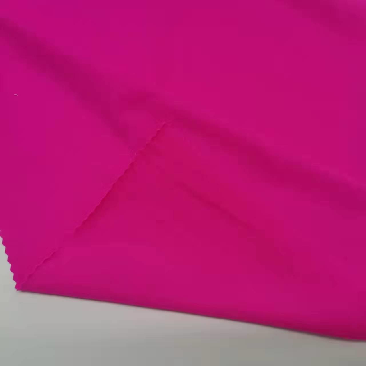 140D 210gsm Breathable Sports Fabric 84% Nylon 16% Spandex